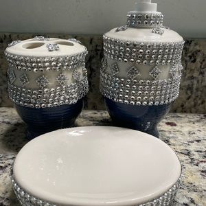 Bathroom accessories soap dispenser set